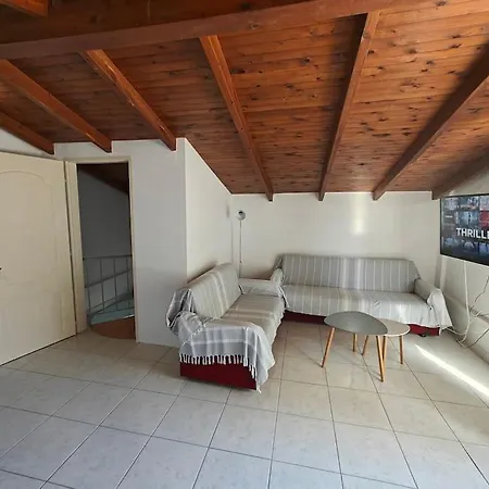 Sun 'n Sand, Dream It In Tatil Evi