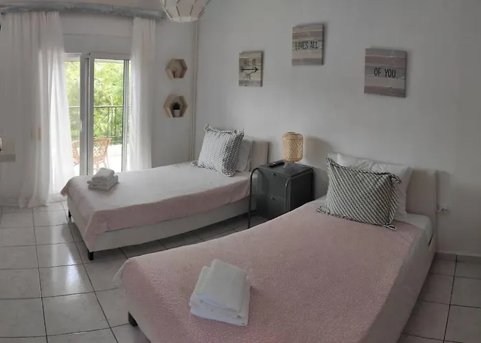 Sun 'n Sand, Dream It In Case de vacanță *