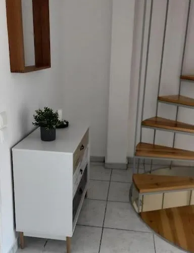 Sun 'n Sand, Dream It In Case de vacanță