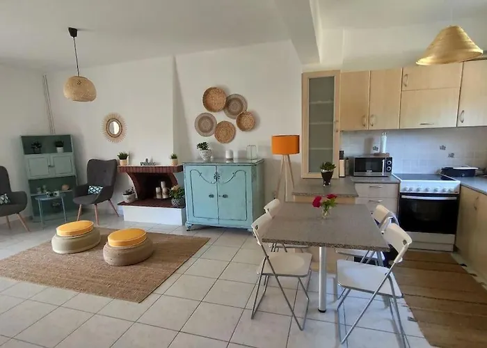 Sun 'n Sand, Dream It In