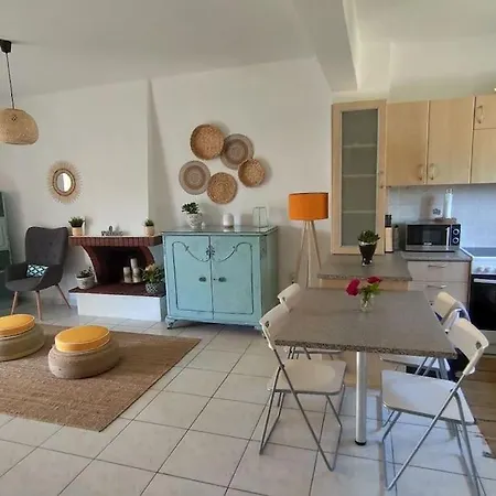 Sun 'n Sand, Dream It In